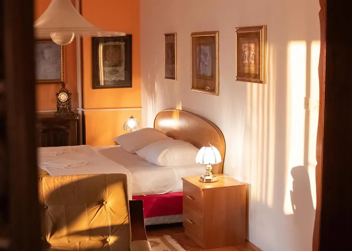 Hondo Rooms & Apartments
